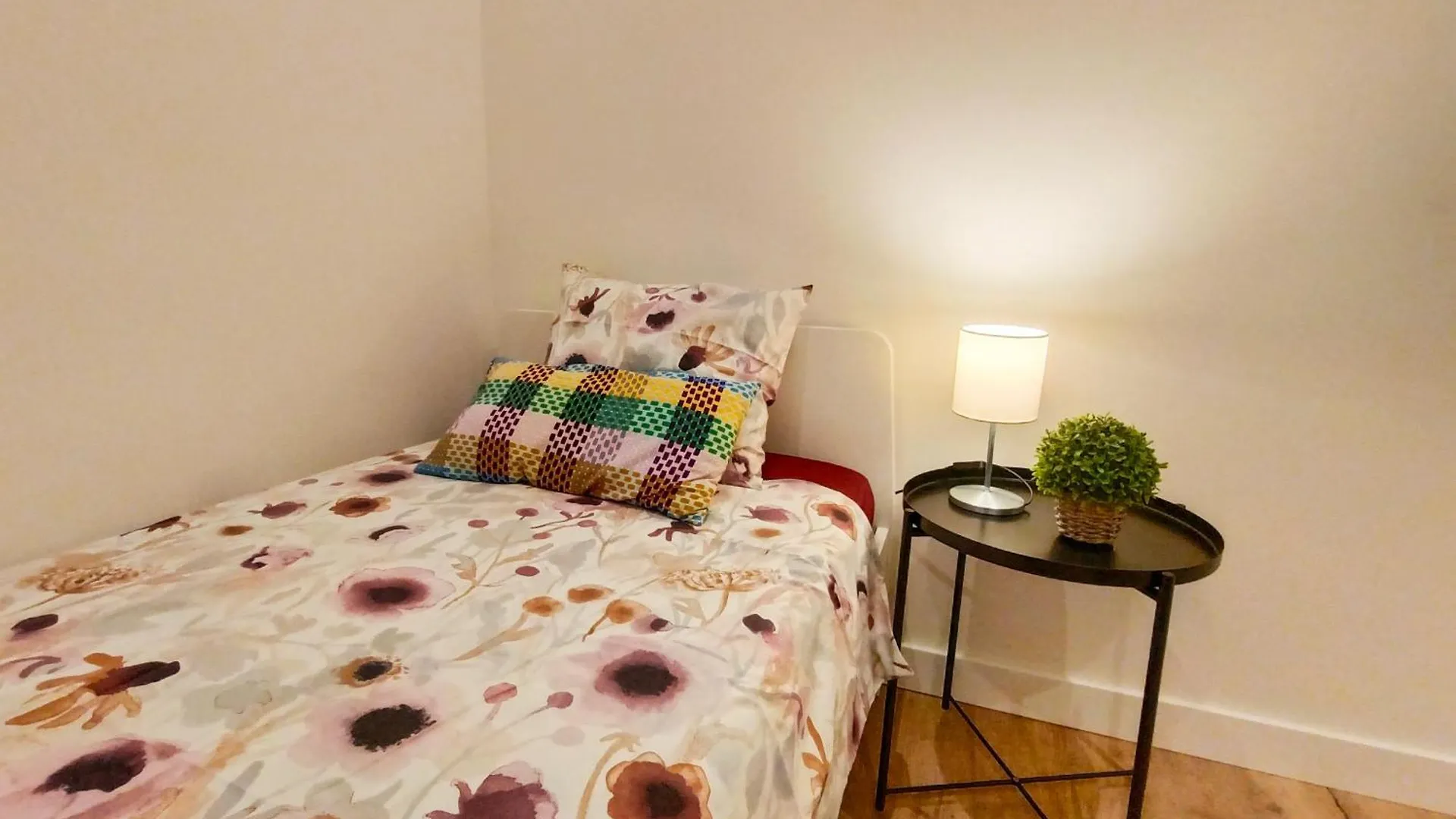 Campsite El Born Private Rooms Barcelona